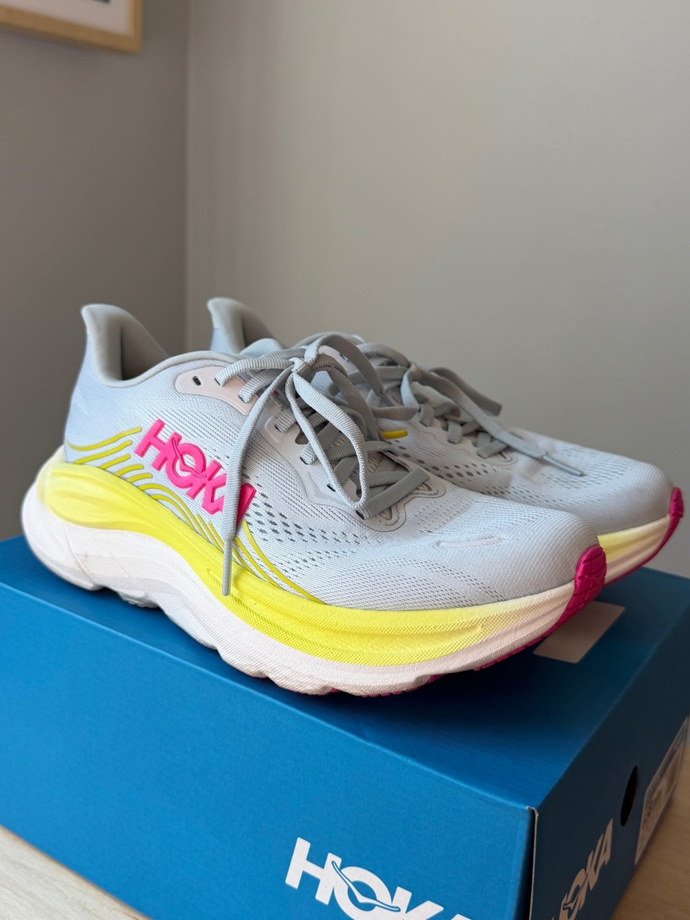 Hoka Women’s Clifton 11